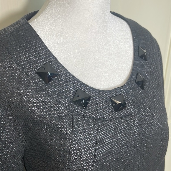 Doncaster 2Pc Women’s Suit Skirt Sz 8 Black Beige Embellished Collarless Career - Picture 4 of 16